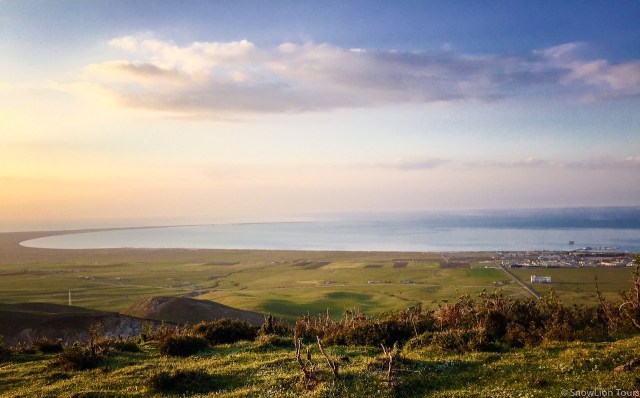 вид на озеро Кукунор с южного берега (место Er Lang Jian или 