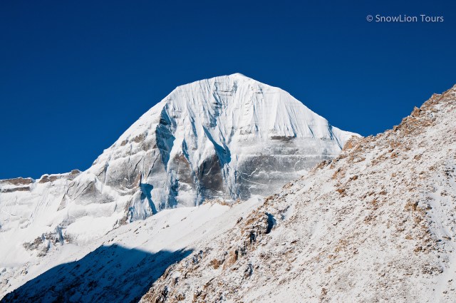 Южное лицо Кайласа в ясный день 